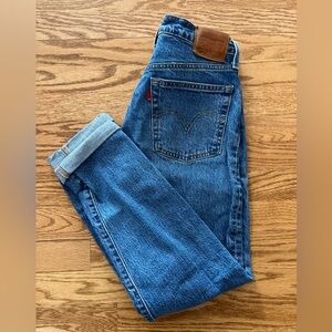 Levi’s 501 Red Tab Button Fly Size 25